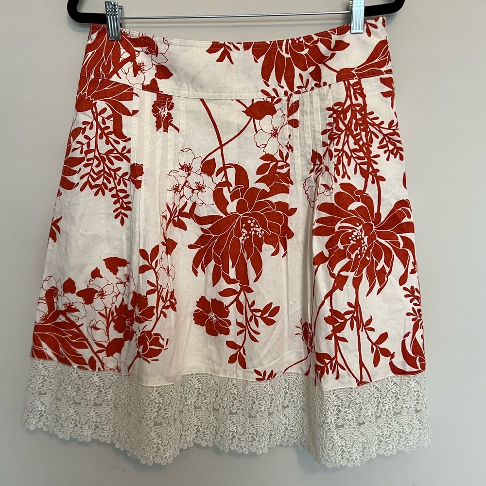 Ann Taylor Red and White Floral A-Line Skirt NWT Size 12P - Picture 2 of 6